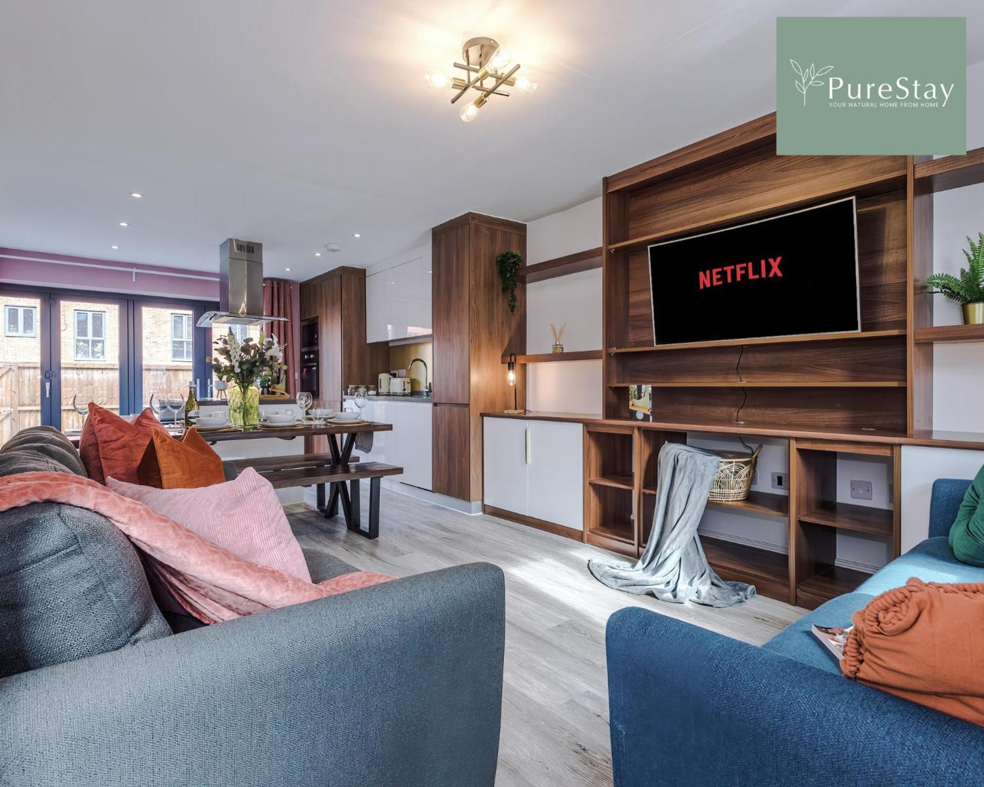 Stunning Five Bedroom Manchester House With Free Parking By Purestay Short Lets & Serviced Accommodation Exterior foto