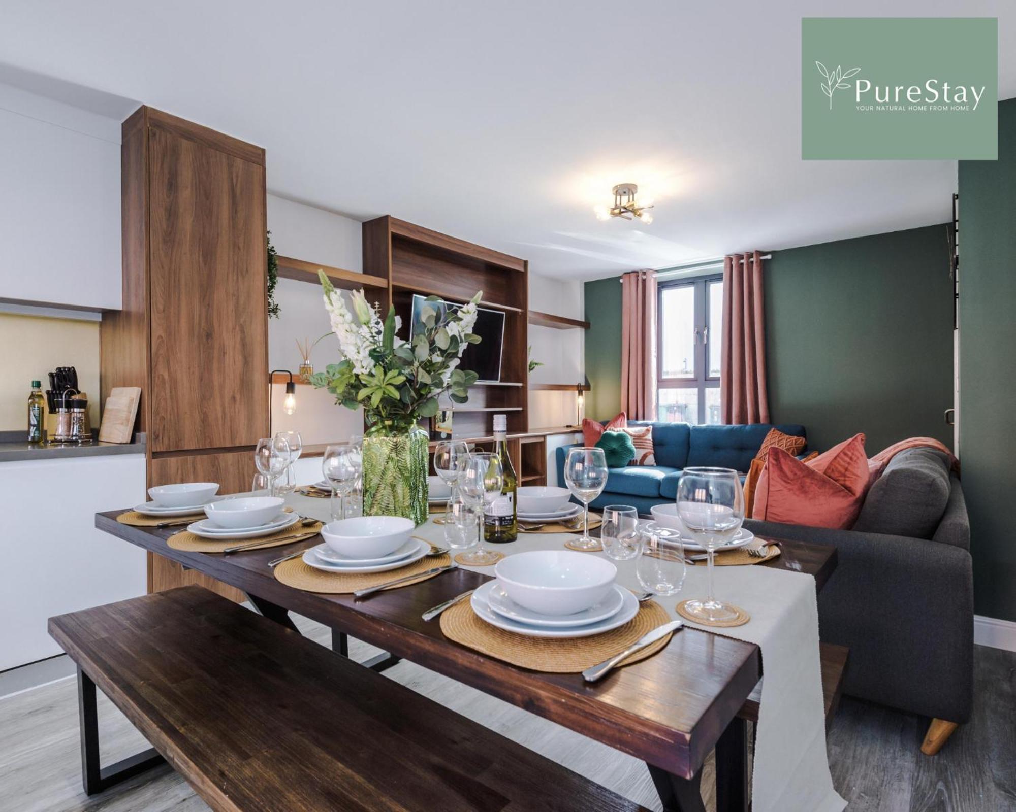 Stunning Five Bedroom Manchester House With Free Parking By Purestay Short Lets & Serviced Accommodation Exterior foto