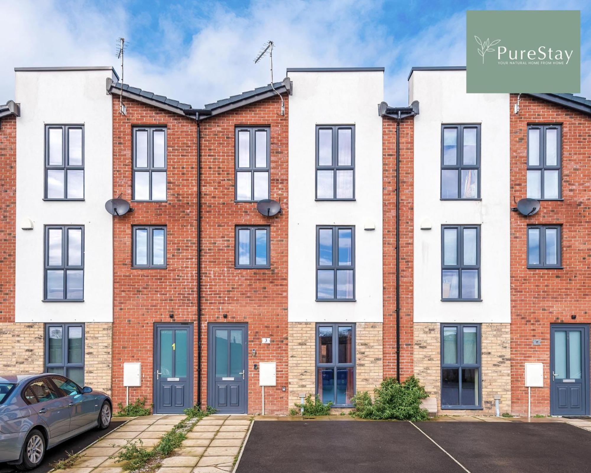 Stunning Five Bedroom Manchester House With Free Parking By Purestay Short Lets & Serviced Accommodation Exterior foto