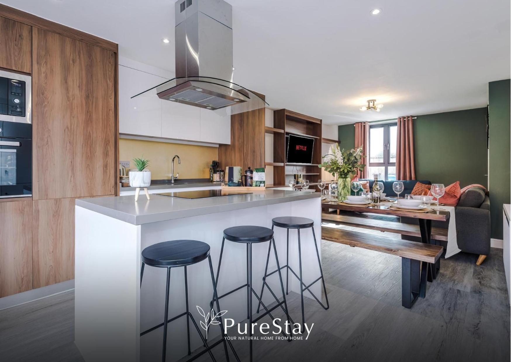 Stunning Five Bedroom Manchester House With Free Parking By Purestay Short Lets & Serviced Accommodation Exterior foto